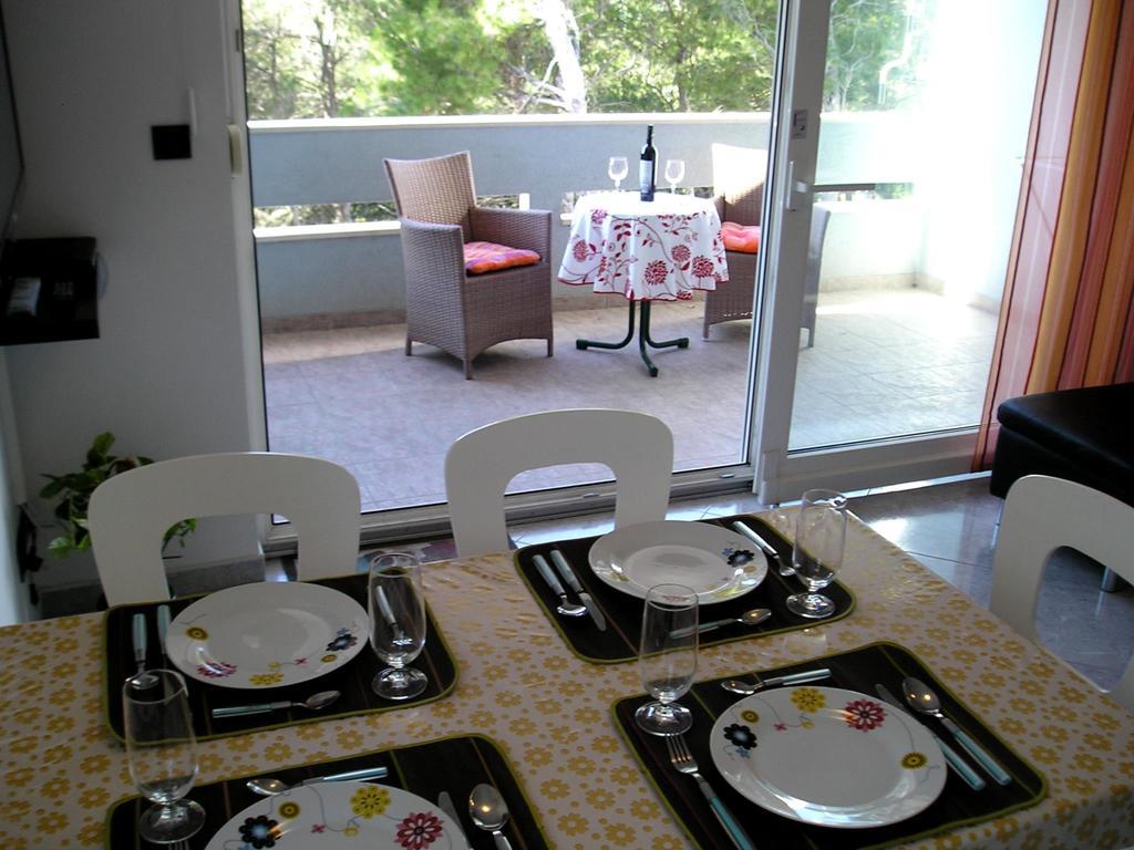 Kristian Apartments โปดสตรานา ภายนอก รูปภาพ