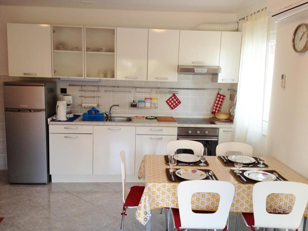 Kristian Apartments โปดสตรานา ภายนอก รูปภาพ